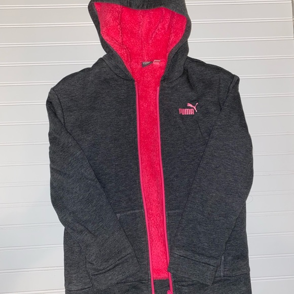 Girls Puma Thick Hoodie Sweatshirt Thick Fuzzy Lined Grey Pink Size 14/16 Large - Picture 2 of 7